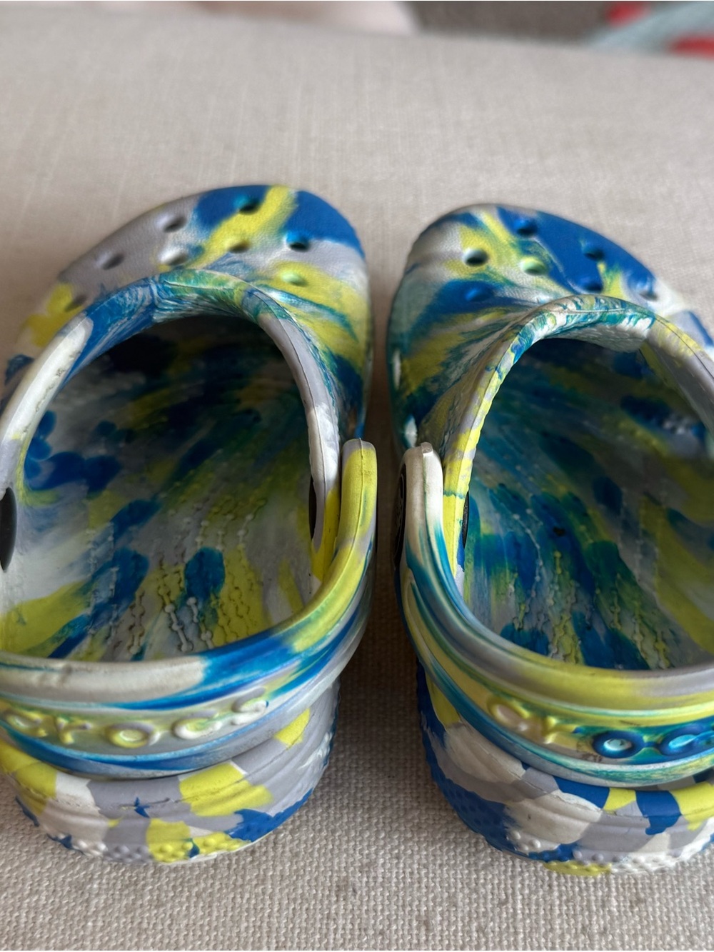 Crocs Boy Toddler Water Shoes in Blue, Yellow & White Tye Dye- GUC, size C4 - Picture 2 of 3